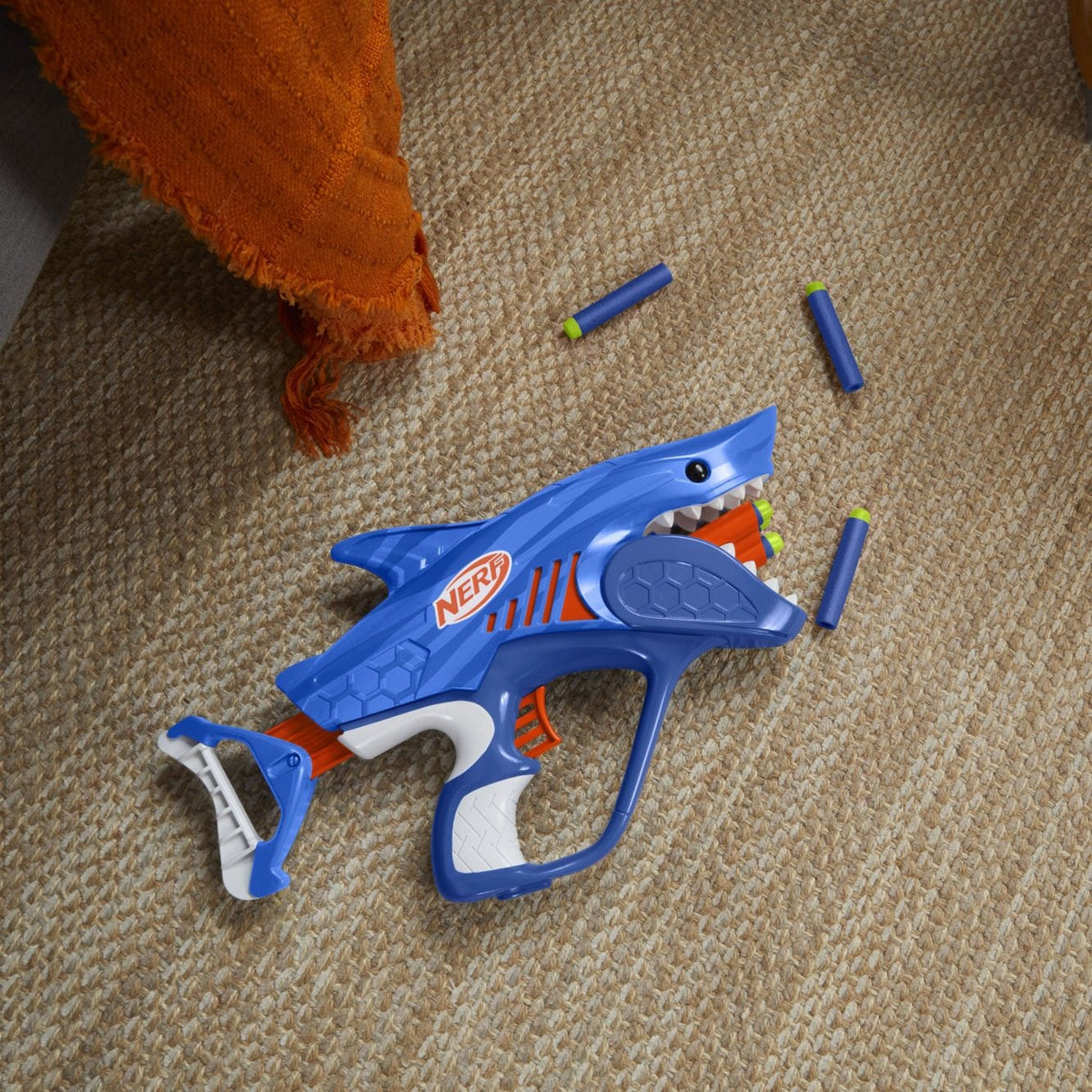 Junior Wild Sharkfire, Easy Play Dart Blaster, 8 Elite Darts, Ages 6 & Up P7Q5 - product image 2