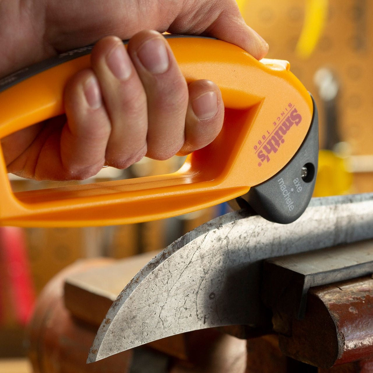 Axe and Machete Hand Sharpener with Soft-Grip Handle Q2E9 - product image 4