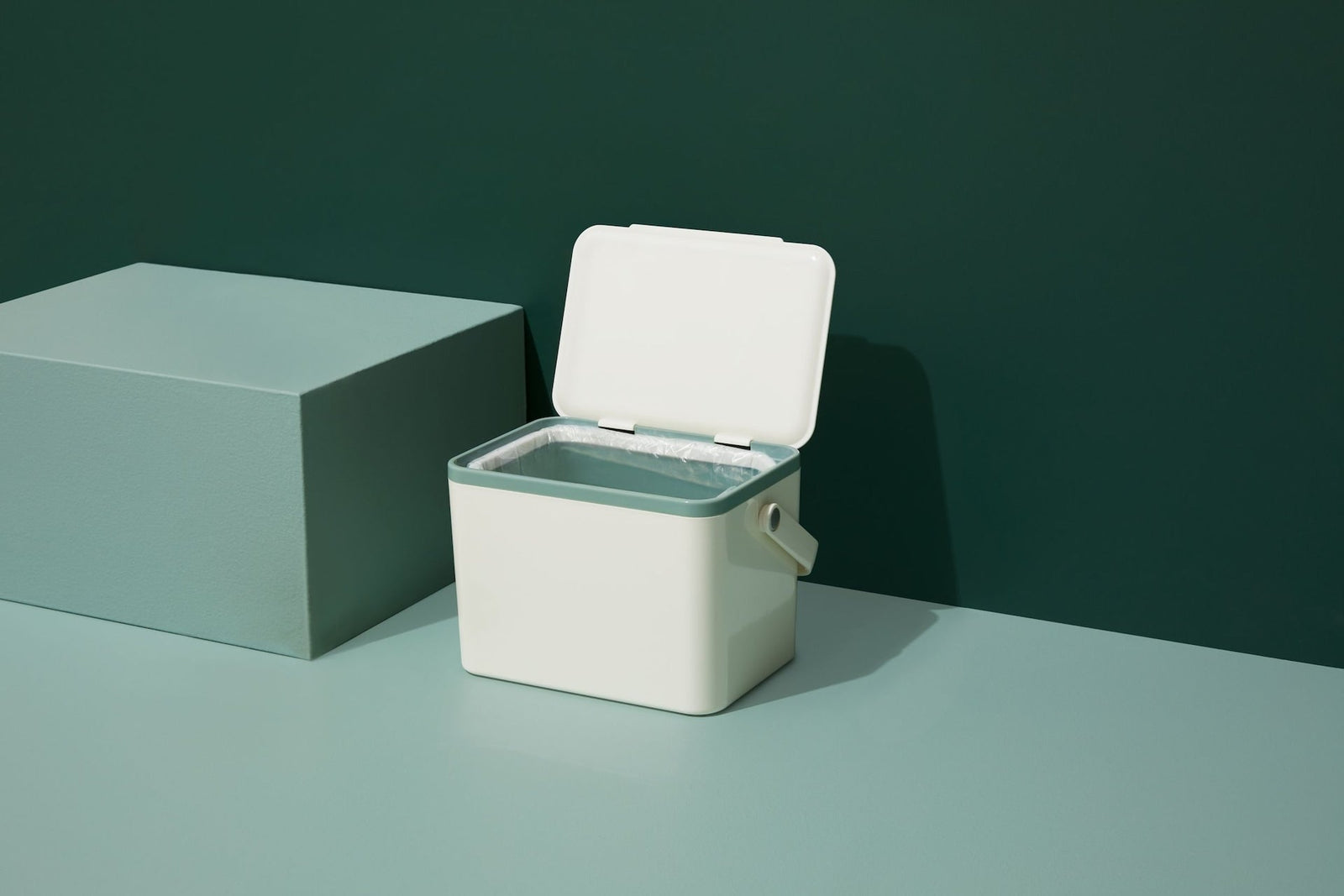 type A Plastic Rectangular Compost Bin, White, 4-L Y5M1 - product image 7