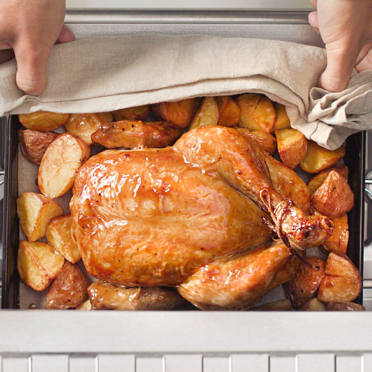 Smart Oven Pro with Element IQ, Brushed Stainless Steel U8Z4 - product image 8