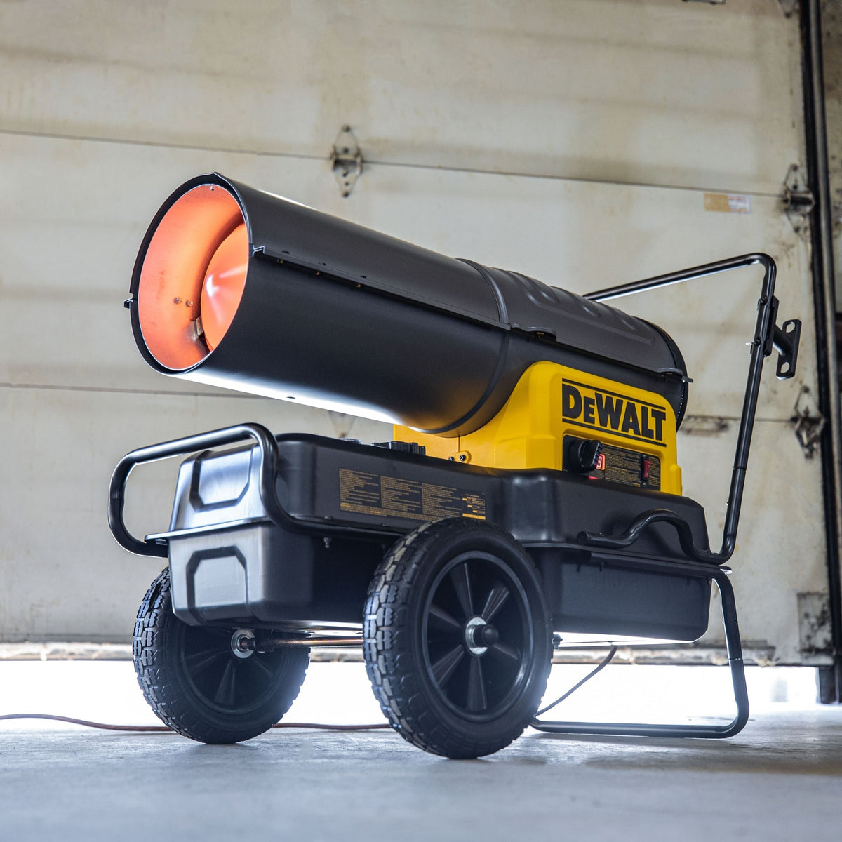140K BTU Forced Air Kerosene Heater N3I3 - product image 2