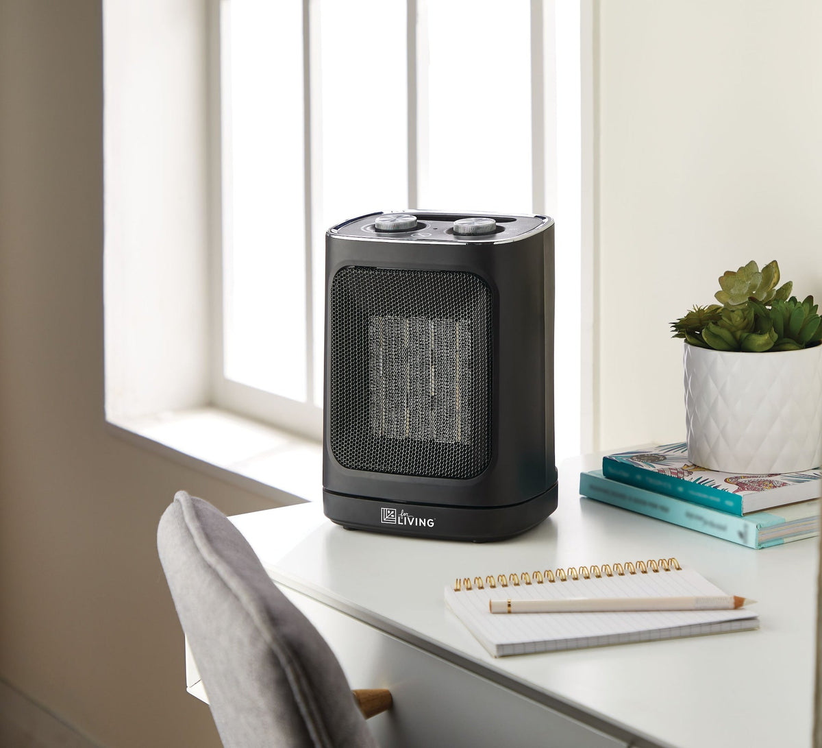 Oscillating 2-Setting Desk Heater Q6Q9 - product image 4